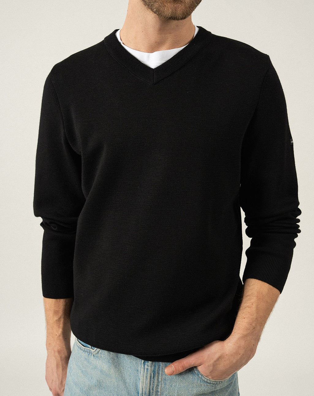 Fijngebreide merinowollen V-halstrui | Cuirassé