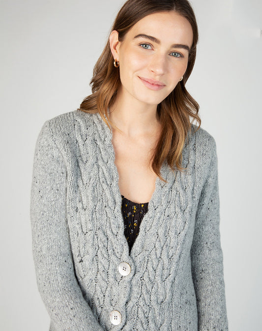 Lang Iers vest met V-Hals | Horseshoe Cable Coat