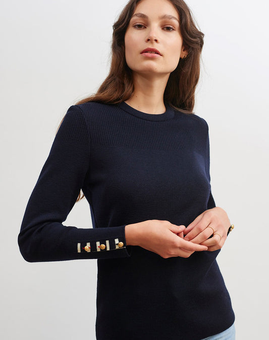 Elegante Matrozentrui  | Crest